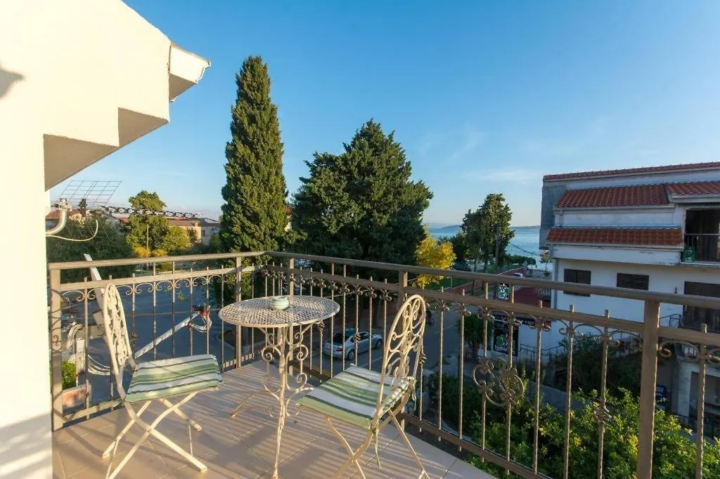 Ferienwohnung In Kastel Novi Mit Meerblick, Balkon, Klimaanlage, W-Lan 5110-1 Kastela Croatia