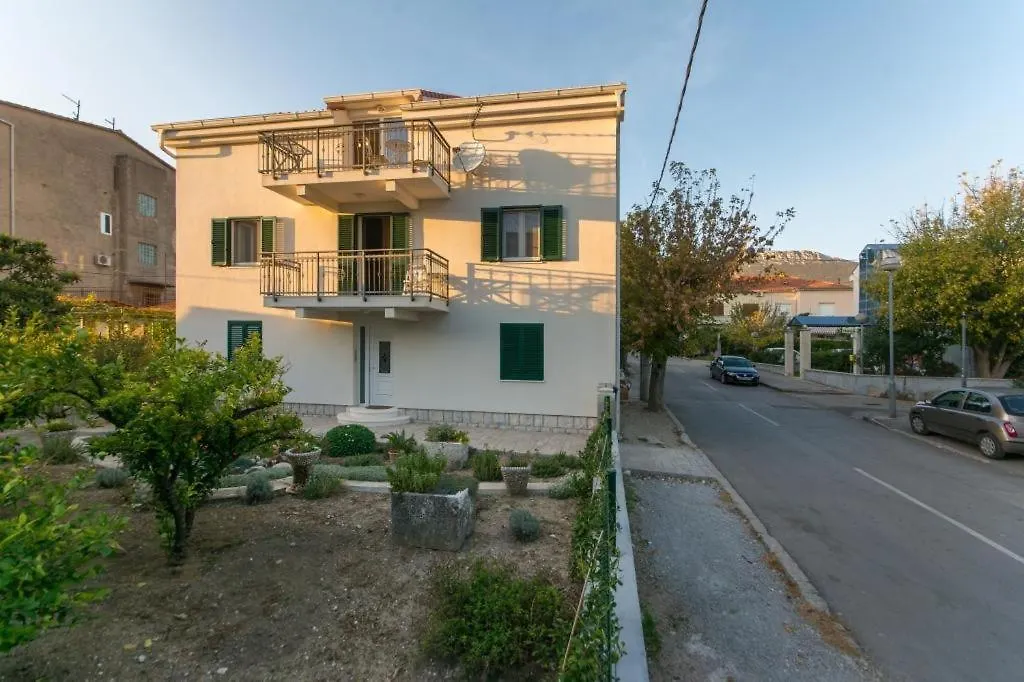 Apartment Ferienwohnung In Kastel Novi Mit Meerblick, Balkon, Klimaanlage, W-Lan 5110-1 Kastela